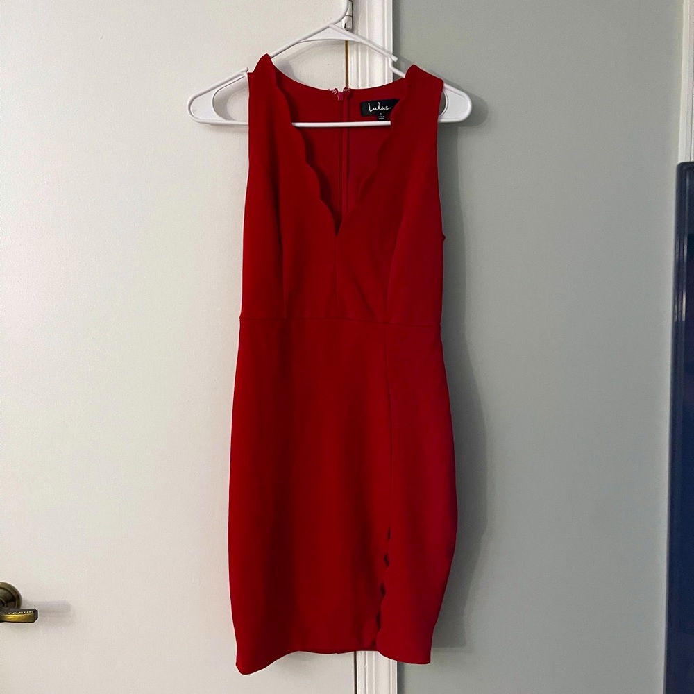 Lulus Red Scalloped V-Neck Bodycon Dress